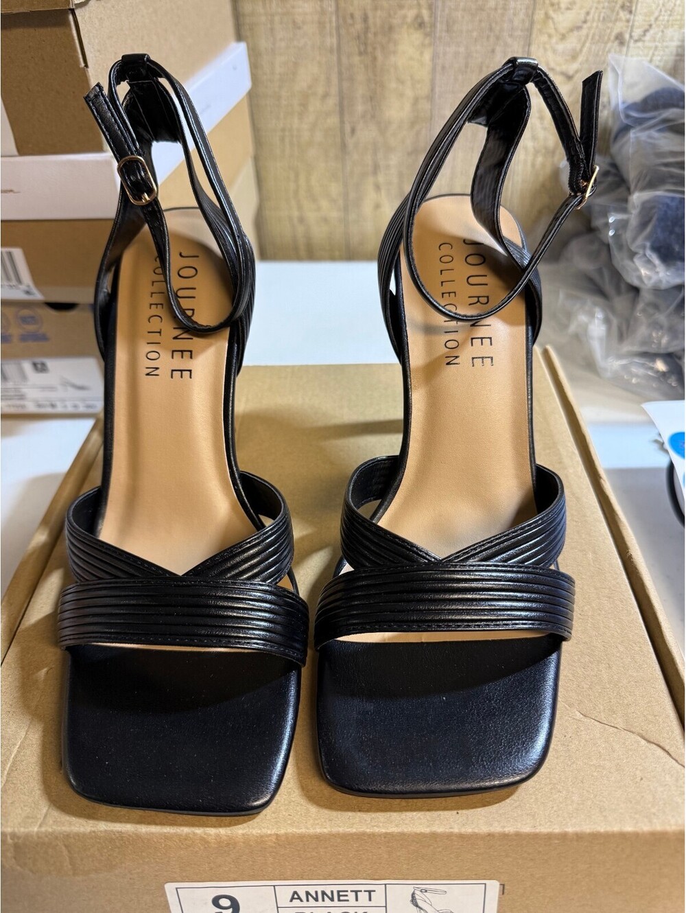 Journee Collection Women's Black Strappy High Heel Sandals Size 9